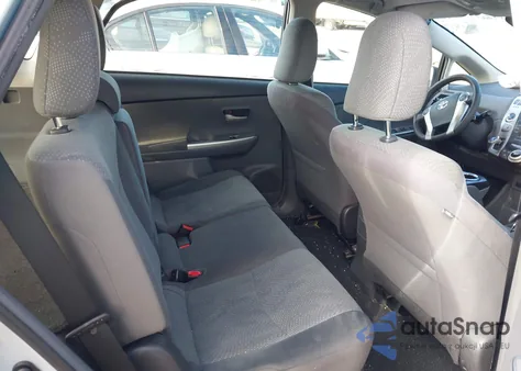 2013 Toyota Prius V Two from USA, damaged, VIN JTDZN3EU8D3232744